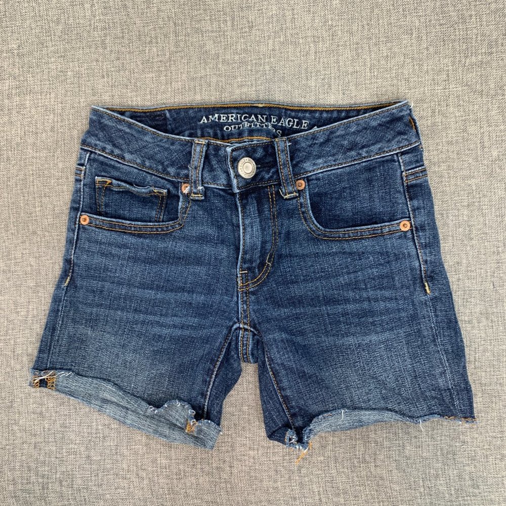 American Eagle Outfitters Super Stretch Denim Shorts Size 00 Low Waist W/Fringe
